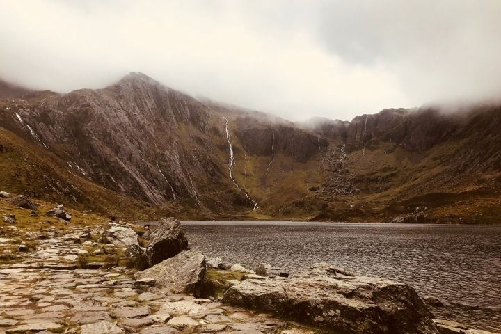 a snow covered mountain