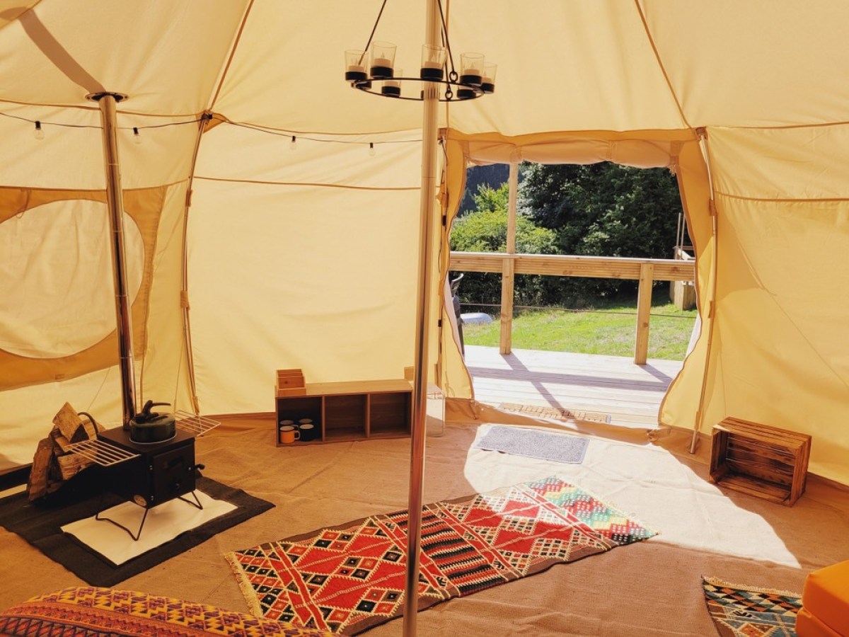 a room full of furniture